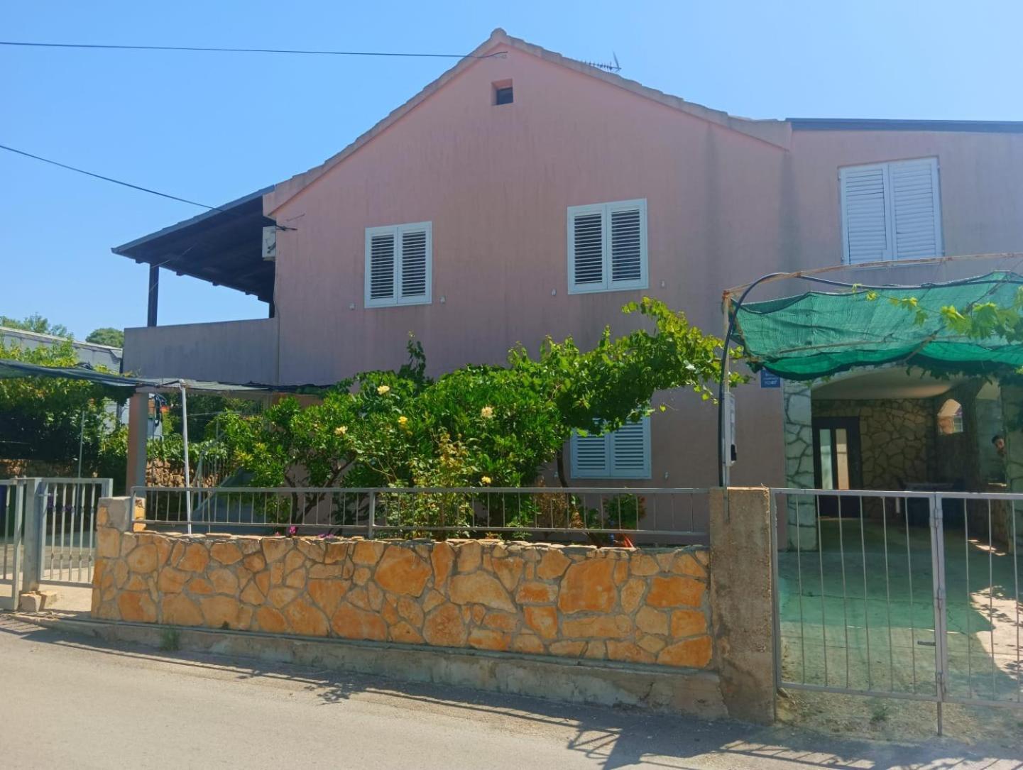 Guesthouse Eljuga Family Stari Grad  Exterior photo