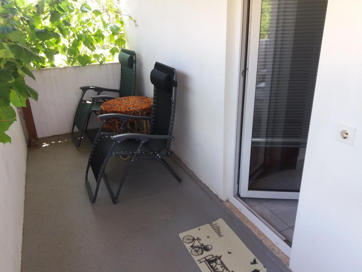 Guesthouse Eljuga Family Stari Grad  Exterior photo