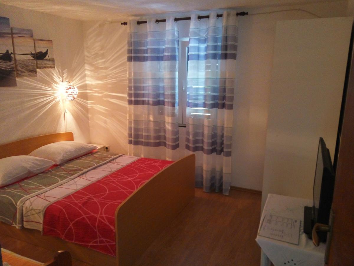Guesthouse Eljuga Family Stari Grad  Exterior photo